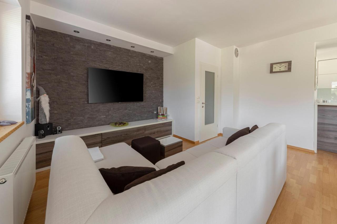 Sunee Apartment Краньска Гора Экстерьер фото
